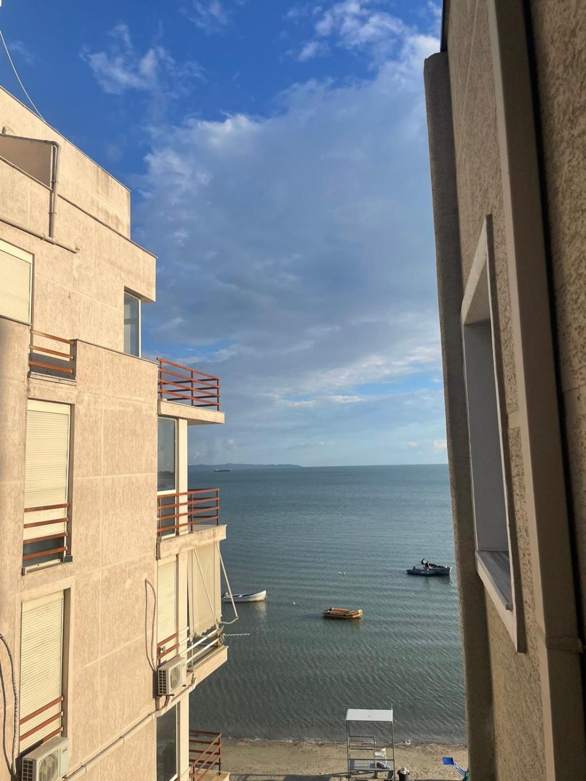 Hotel Tirona Durrës Buitenkant foto